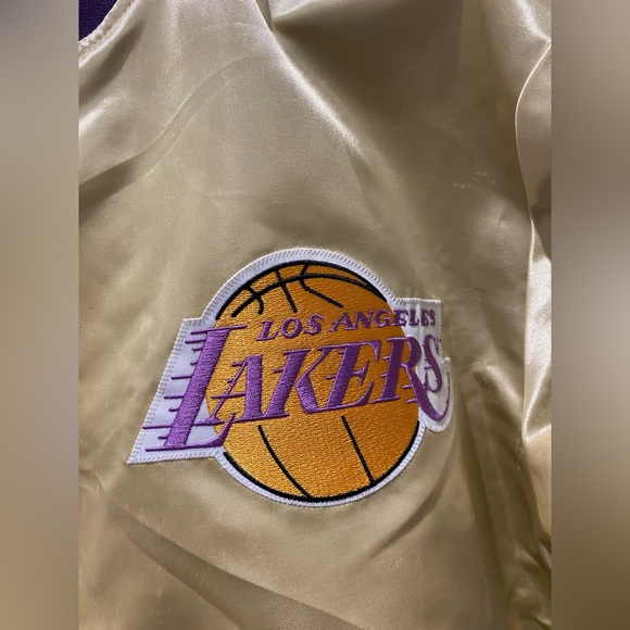 Mitchell and Ness Los Angeles Lakers Bomber Jacket - Picture 6 of 9